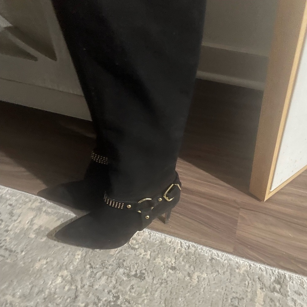 Via Spiga Suede boots